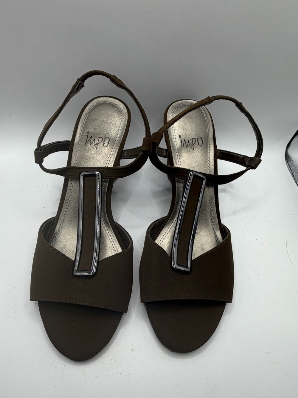 Impo Dark Brown Wedge T-Strap Open-Toe Sandals. Metallic T-strap